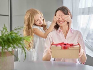 Los españoles gastarán una media de 72 euros en regalos para el Día de la Madre de 2025